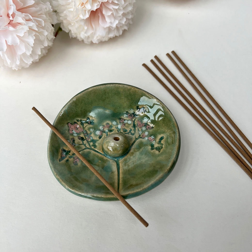 ジミ•ヘンドリックス　collectible insence burner Elemense x Hasami Porcelain Incense Burner | Tortoise