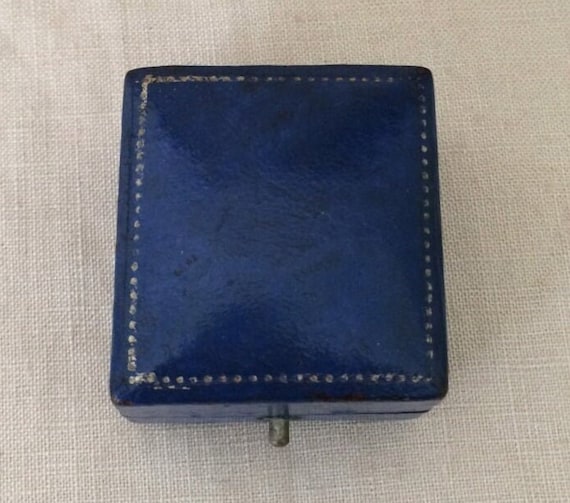 Vintage 1930s Blueberry and Gold Leatherette Ring Box~Art Deco Push Button Display Case