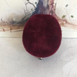 Antique Ruby Red Velvet ~Horse Shoe~Horse Hoof ~Slipper Presentation Box~push Button Ring Display