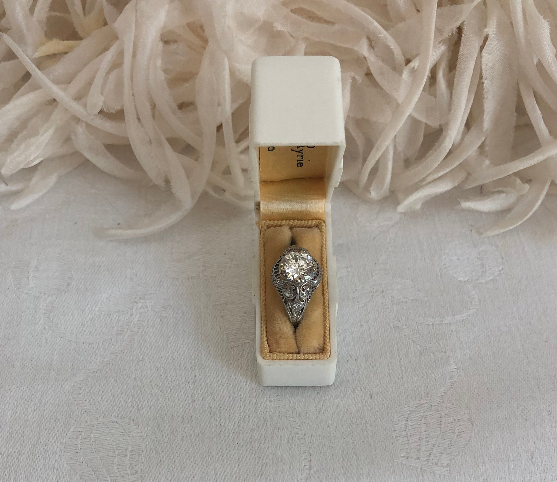 米国ヴィンテージ セルロイド リングボックス（リメイク品） Celluloid Ring Box - Etsy