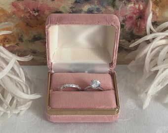 Retro Velvet Double Ring Box~Tea Room Pink Presentation Box~1980s New Old Stock