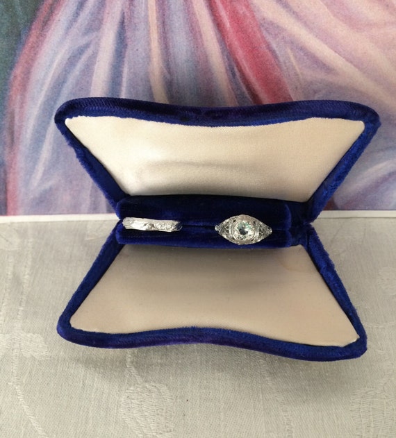 Vintage Velvet Double Ring Box~Royal Blue Engagem… - image 1