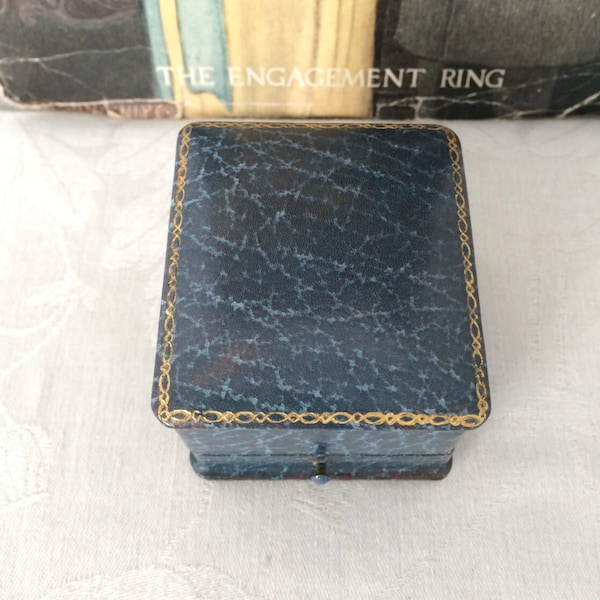Vintage Push Button Ring Box~Big Beautiful Cornflower Blue Engagement Ring Box~Wedding Ring Display Box~Presentation Box~New York