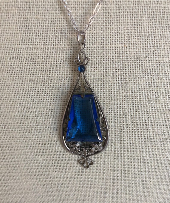 Vintage Art Nouveau Glass Necklace~Clear Ocean Blu