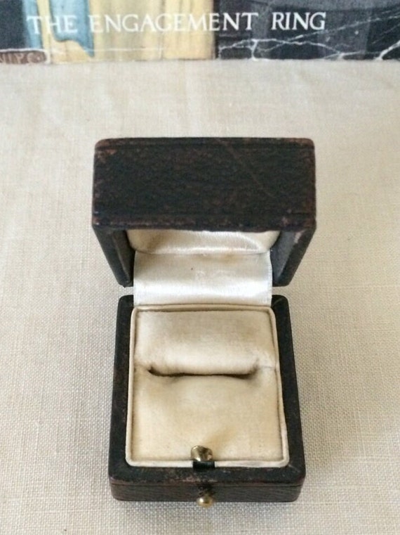 Vintage Leather Push Button Ring Box~Espresso Bro… - image 3