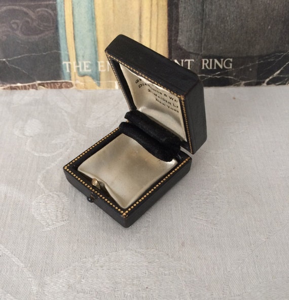 Vintage Leather Push Button Ring Box~1940's Midni… - image 3