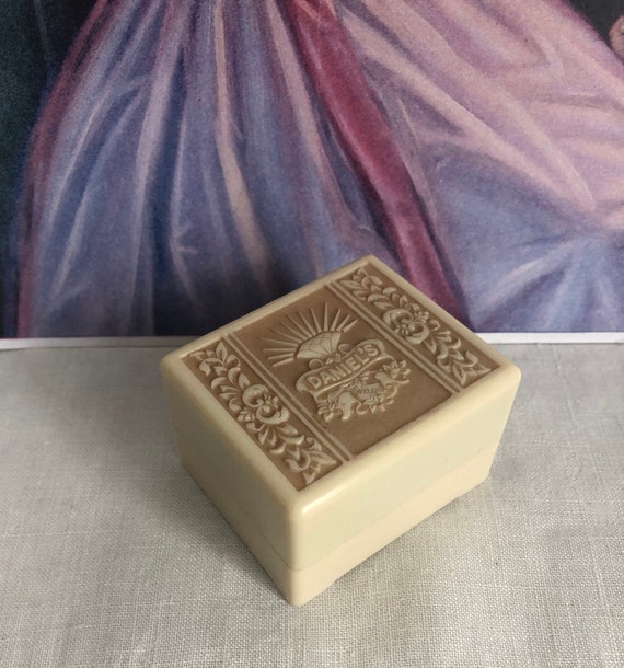 Vintage Celluloid Ring Box~White Chocolate Double… - image 4