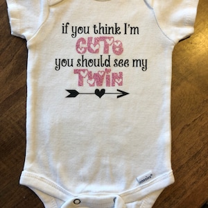 Als je denkt dat ik leuk ben moet je zien Ny Twin | Twins Bodysuit Set | Baby Meisje en baby jongen Bodysuit | Pasgeboren fotoshoot | Baby Shower Gift
