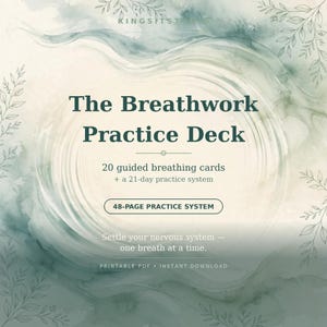 Peut inclure: Le Breathwork Practice Deck comprenant 20 cartes de respiration guidée et un système de pratique de 21 jours. Ce système de 48 pages est présenté sur un fond aux tourbillons d'aquarelle vert sauge et aux illustrations botaniques au trait.