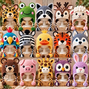 Op de afbeelding: Een collectie van vijftien gehaakte dierenmutsen op witte standaards. De mutsen hebben diverse ontwerpen, waaronder een luipaard, kikker, wasbeer, hert, schaap, papegaai, zebra, eend, tijger, husky, beer, varken, giraf, uil en konijn.