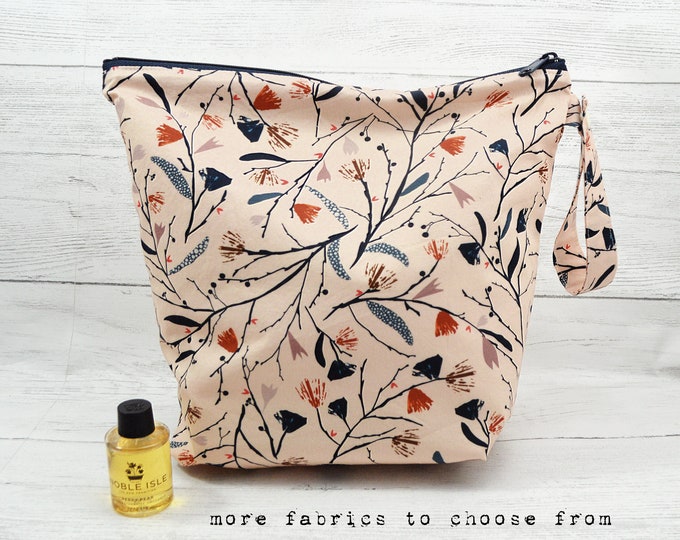 Floral Wet Bag: Waterproof Cloth Diaper & Swim Bag