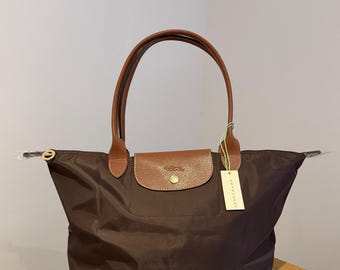 Bolso tote grande Longchamp Le Pliage: Nylon marrón ébano con asas de cuero (Nuevo con etiquetas)