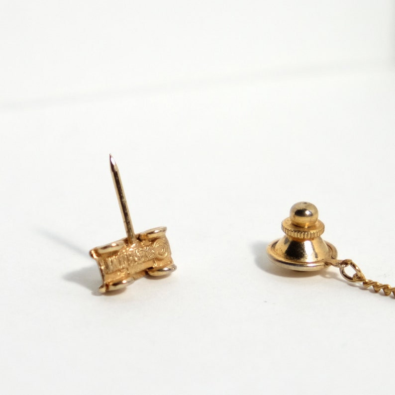 Vintage Sarah Coventry Tie Tack Antique Car