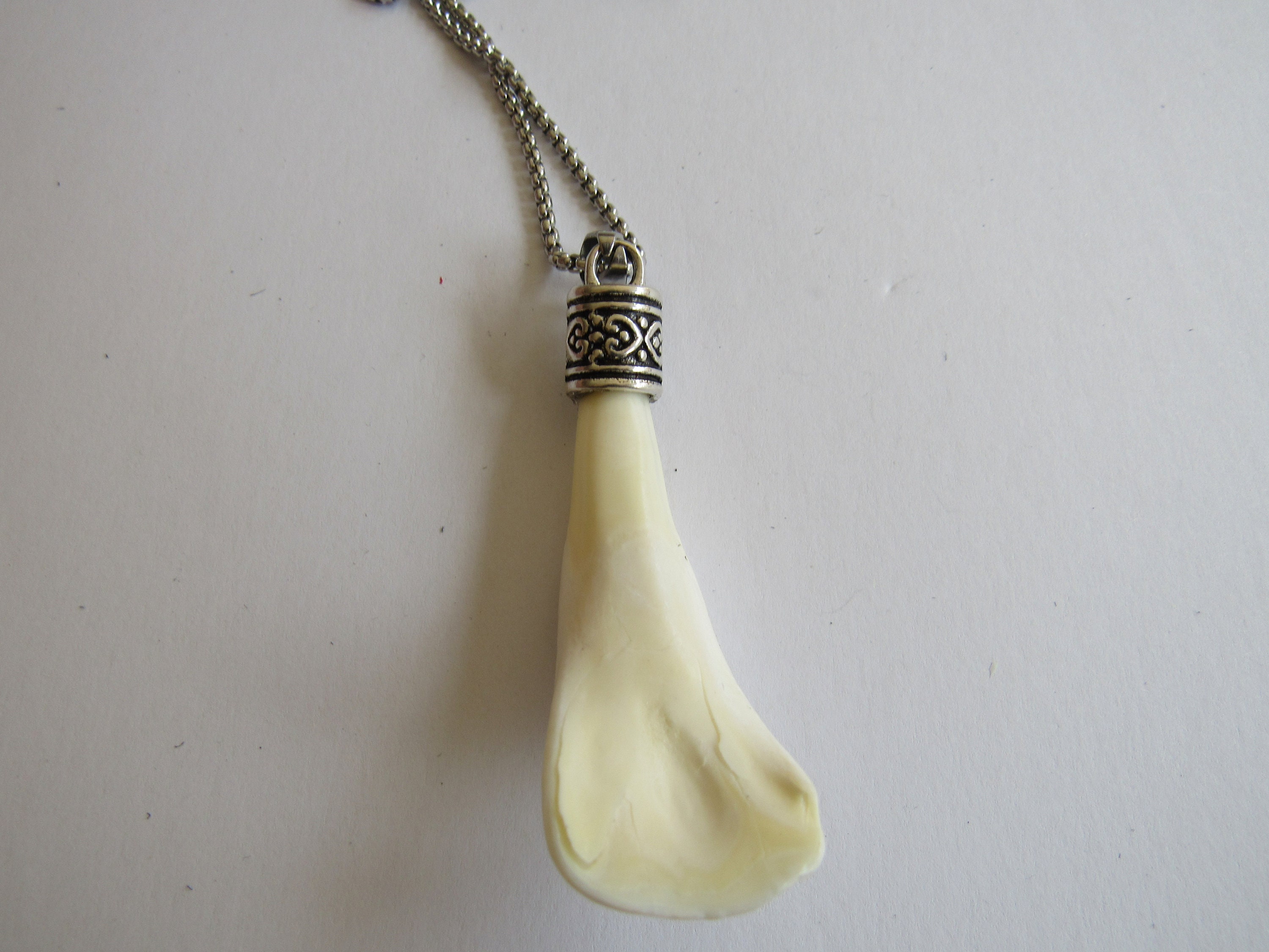ネックレス・ペンダント a-58 Buffalo Teeth / Wild life Necklace 31IDM2chAyL.jpg_BO30,255,255,