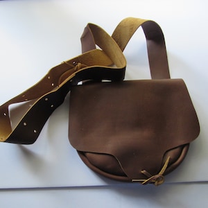 Beavertail  Possibles  Bag Shooters Leather Bag Sling Bag Hunting Bag Rendezvous