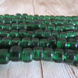 Cuentas de cuervo de vidrio verde translúcido de 9 x 6 mm - Material para joyería y manualidades, tira de 100 imagen 3