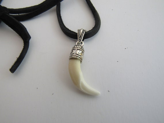 Fossil Snaggletooth Shark Tooth choker necklace 001 - ShopperBoard