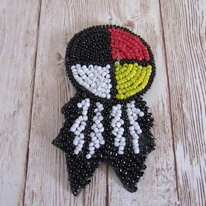 1,5" Szklana Rozeta Koralikowa Koło Medycyny 4 Kierunki z Piórami Tribal Regalia Koralikowe Rzemiosło