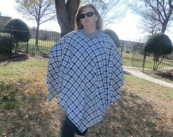 Black and Grey Houndstooth Plaid  Crewneck Poncho Serape