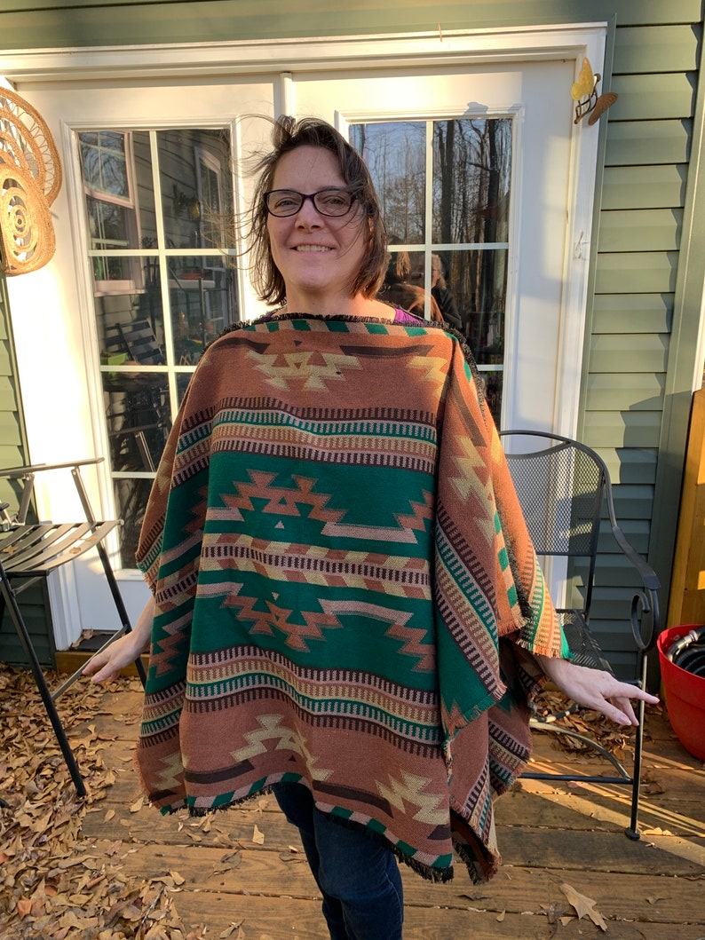 Traditional Woven Fabric Poncho in Native American Pattern ReversibleTans Brown Mauve Emerald Green image 3