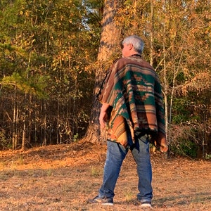 Traditional Woven Fabric Poncho in Native American Pattern ReversibleTans Brown Mauve Emerald Green image 8