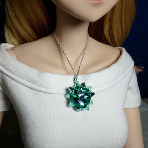1/3 Scale BJD Smartdoll Sized Green Gift Bow Charm Necklace - Pendant Necklace -Smart BJD doll Jewelry