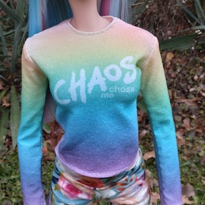 Camiseta gráfica de tamaño Smartdoll a escala 1/3, cuello alto, estampado Chaos Chose Me Rainbow Wash, ropa de tamaño muñeca inteligente