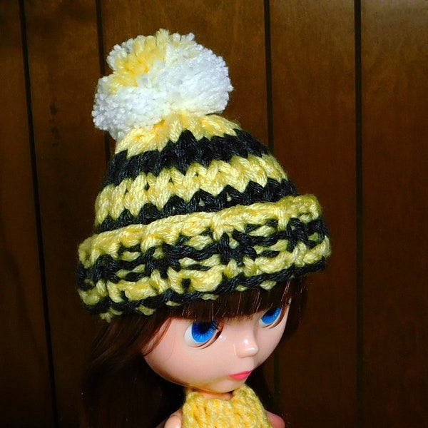 Beanie for Blythe - Ribbed Brim Bumble Bee Hat with white and yellow Pom-Pom - Pastel Yellow and Charcoal Stripes