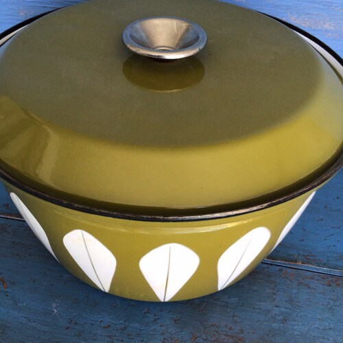 Cathrineholm Green enamel large pot. Midcentury large enamel pot shops . Cathrineholm lotus cooking ware.