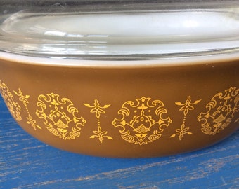 Pyrex  . Vintage Brown Pyrex Casserole Dish, Mid-Century Kitchen Serving Bowl