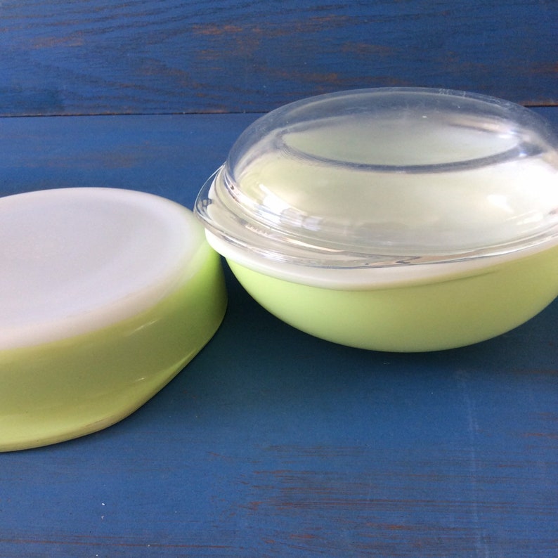 Pyrex Casserole and Cake Pan