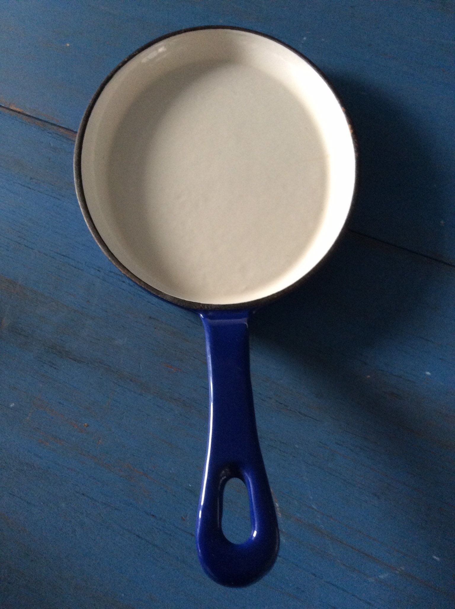 Cast iron skillet, Rachel Ray , Royal Blue cast iron skillet, blue pan,