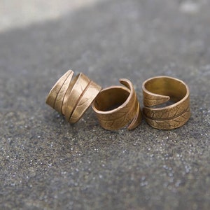 Bronze oleander ring.