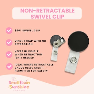 K&ouml;nnte beinhalten: Zwei nicht einziehbare Ausweishalter mit schwarzen runden Oberteilen und transparenten Vinylb&auml;ndern mit drehbaren Metallclips. Der Text auf dem Bild lautet: NON-RETRACTABLE SWIVEL CLIP, 360&deg; SWIVEL CLIP, VINYL STRAP WITH NO RETRACTION, KEEPS ID VISIBLE WHEN RETRACTION ISN'T NEEDED, IDEAL WHERE RETRACTABLE BADGE REELS AREN'T PERMITTED FOR SAFETY.