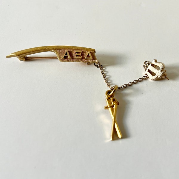 Vtg 10K Alpha Xi Delta Multi-Part Quill Pen Pin - Mid 20th Century - 10K Yellow Gold - Greek Sorority Figural Brooch/Pin