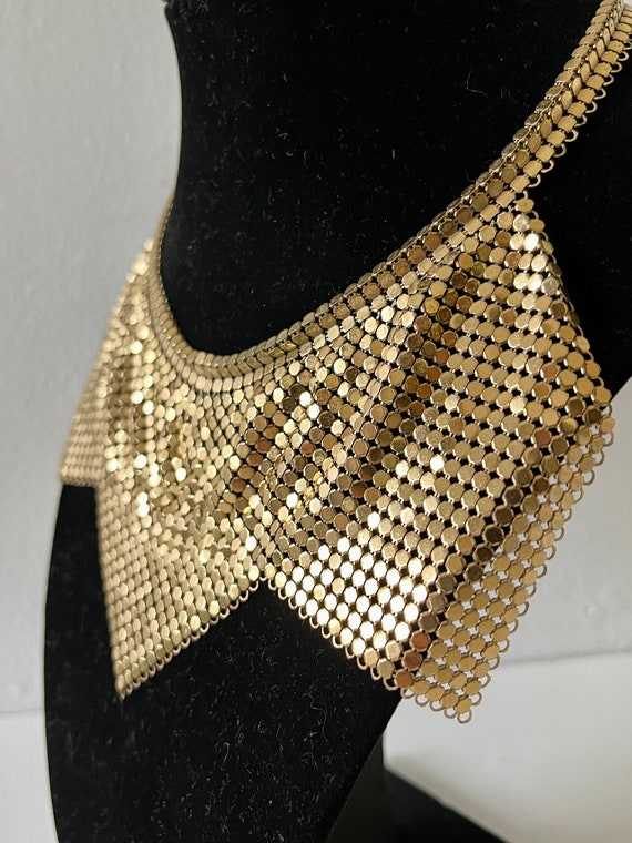 1950s Gold Tone Lamé Mesh Peaked Handkerchief Bib… - image 3