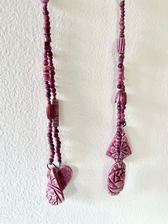 1930s Dyed Bone Carved Bead Lariat Necklace - Art… - image 3