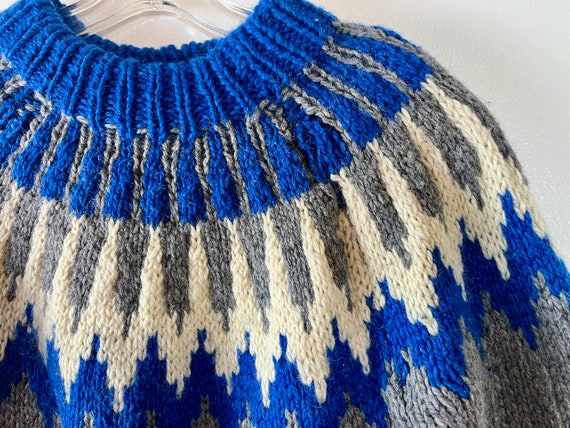 Vtg Hand-Knit Icelandic Wool Unisex Sweater, circ… - image 3