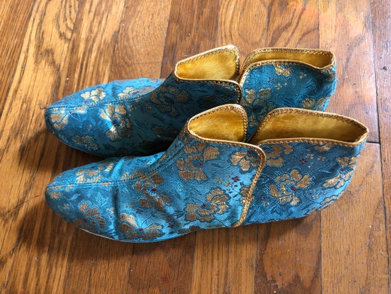 Vtg Brocade Chinese-Style Slip-On Booties - 1970s… - image 2