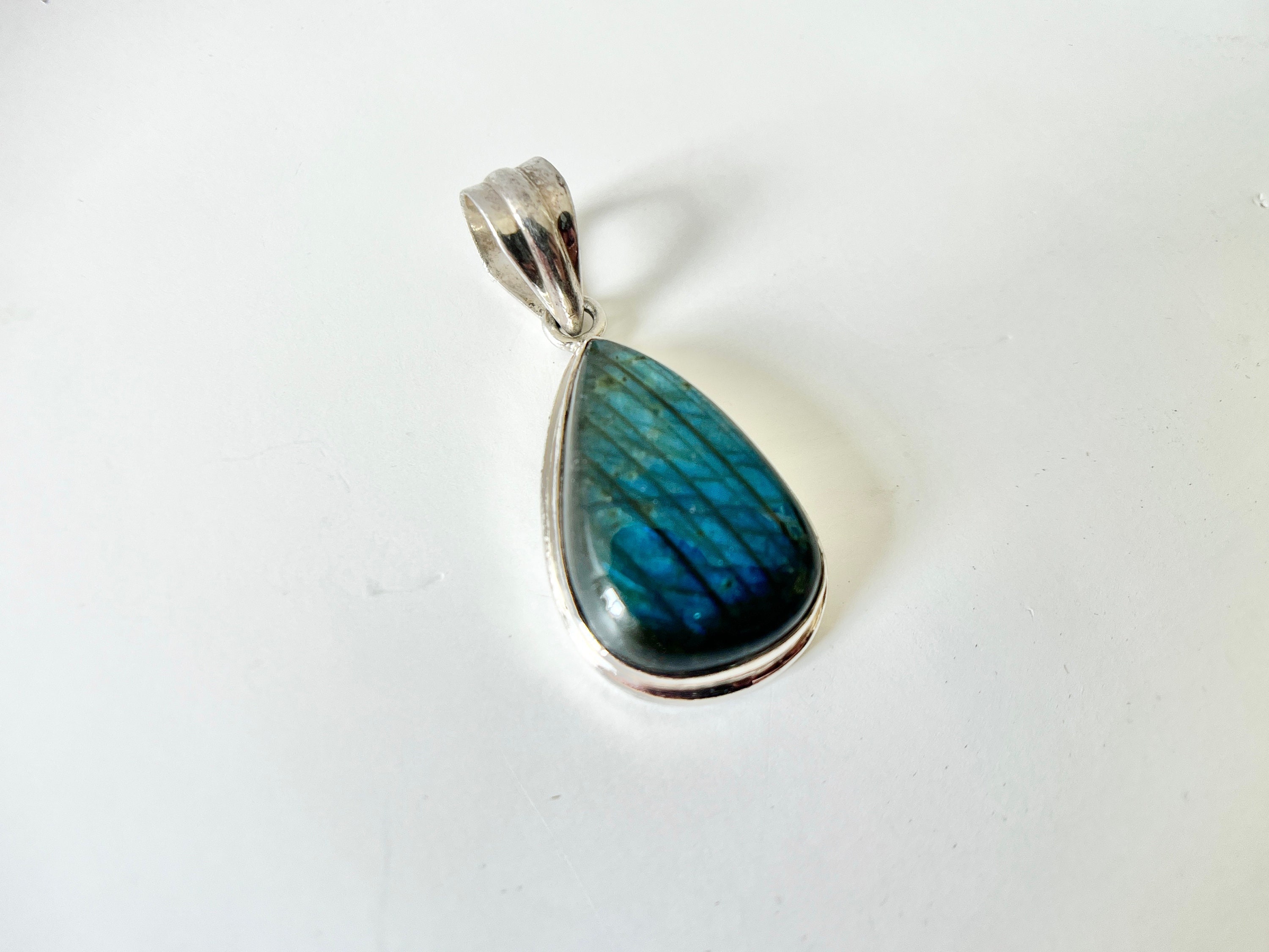 ネックレス・ペンダント wing bling 14k edel natural labradorite necklace Labradorite Wing Necklace. Carved Angel Wing Pendant. Angel