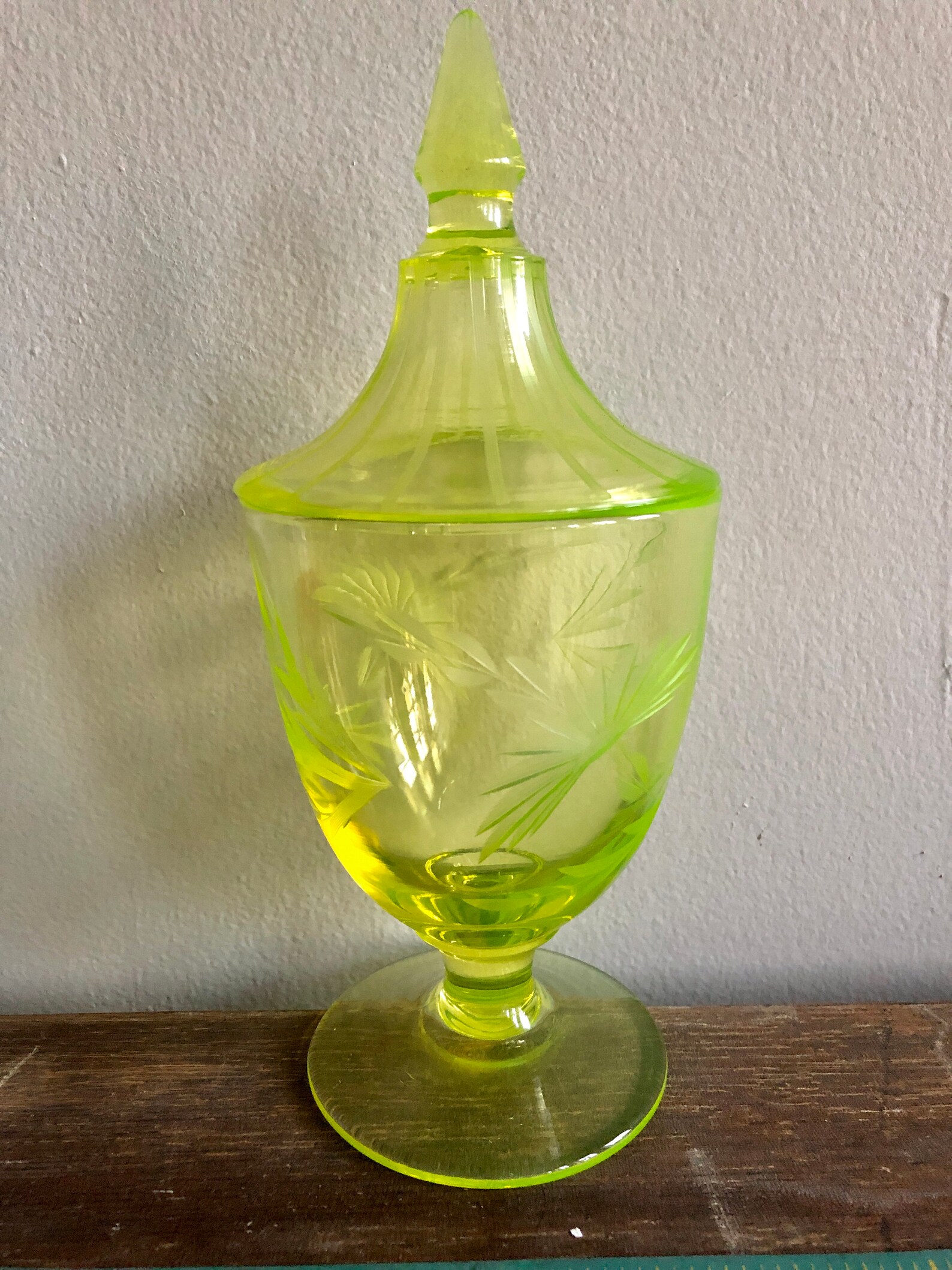 uranium glass jar with lid