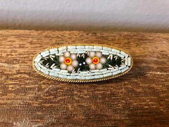 Broche Vintage En Micro Mosaïque Polychrome Décorée De Fleurs - Occasion, Pièce Artisanale Unique