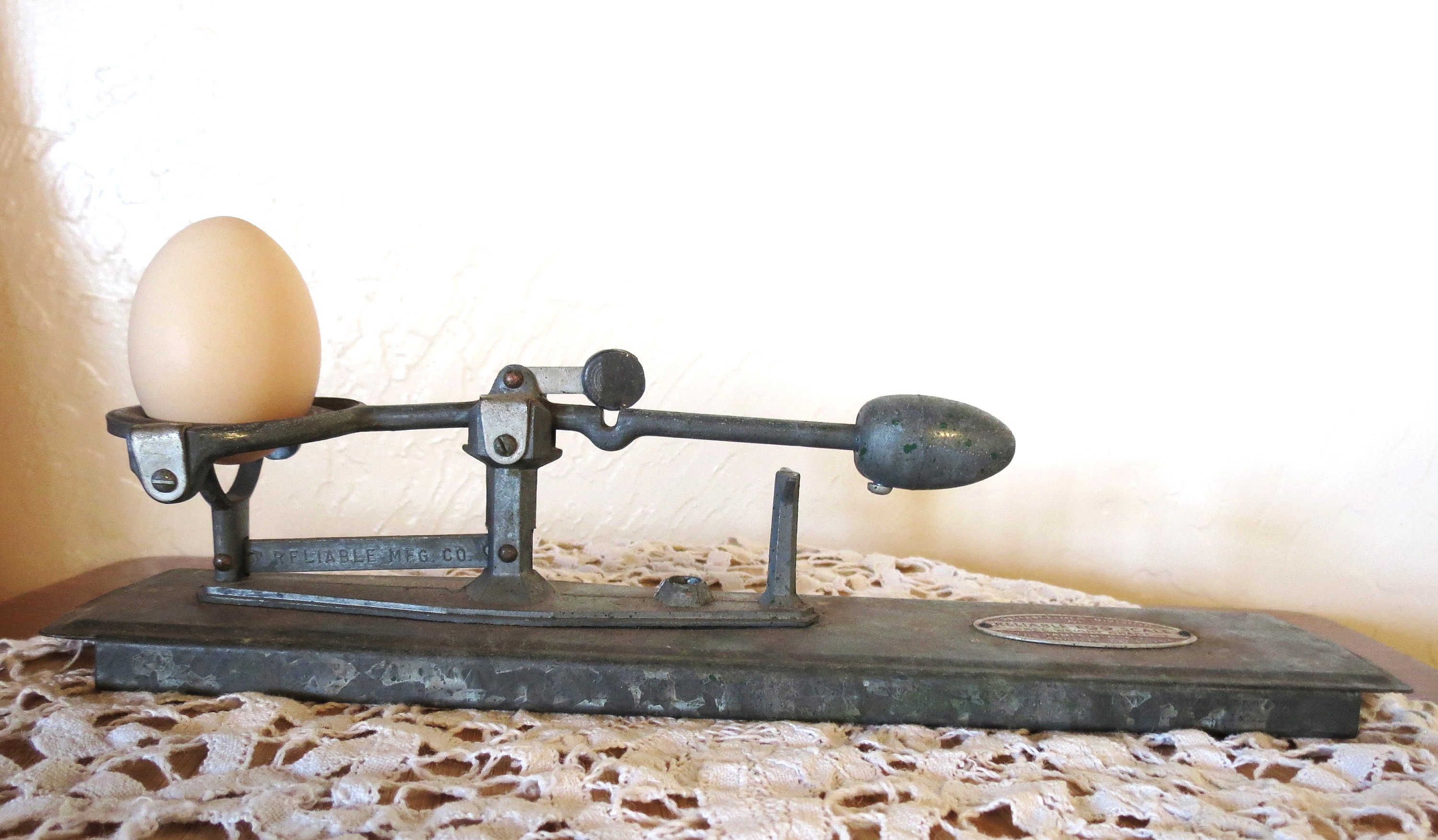 Vintage Egg Scale: 1949 Reliable James Mfg. Co. With Instructions