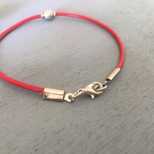 Braccialetto Semplice In Oro Laminato 9 Carati - Gioiello Elegante E Regolabile, Con Espansore, Confezione Regalo Inclusa, Per Donne