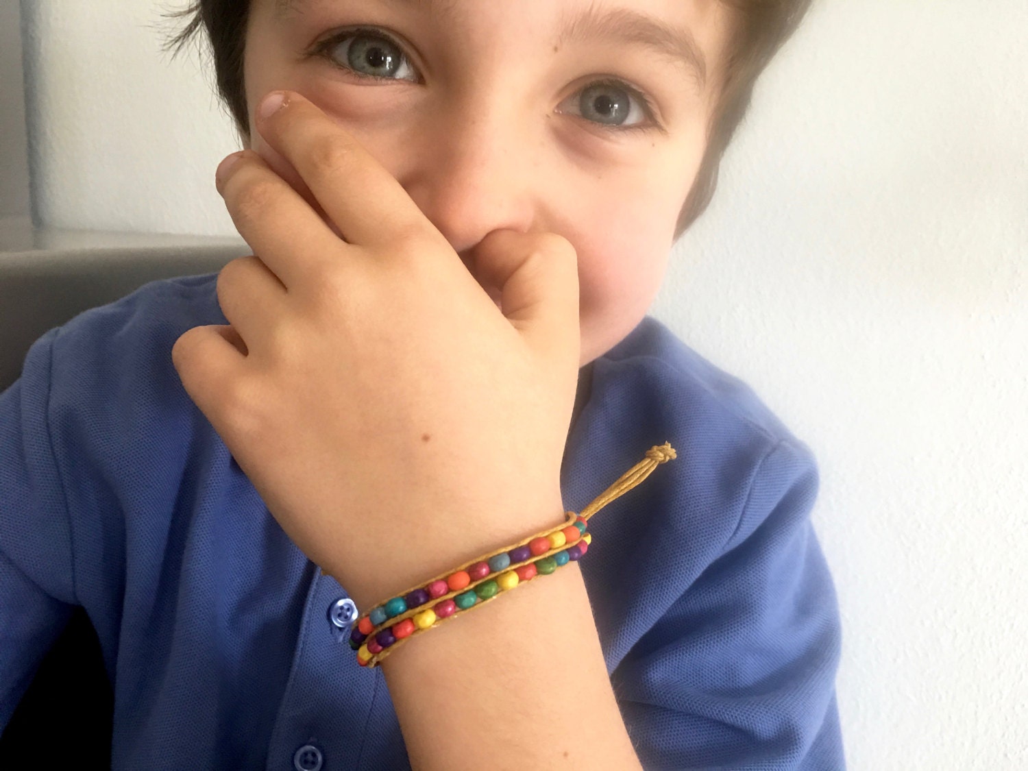 Bracelet Enfant, bijou petite grenouille, cordon à noeud