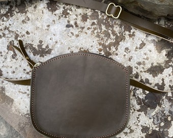 Handmade Vegetable Tanned Leather Belt Bag: Sling Fanny Pack