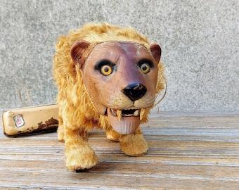 Vintage 1960s Rosko Japanese Battery Operated Lion Worn Beautifully Worn Untested Fantastic Vintage Toy Shelf Sitter