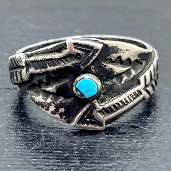 Antique 1930s Hand Stamped Sterling Silver Native American Navajo Cigar Band Double Arrows Turquoise