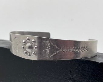 Vintage WWII Theater Made Military Folk Art Sweetheart Hearts Bring Back Bracelet Cuff in Salvaged Aluminum Hand Punched and Inscribed