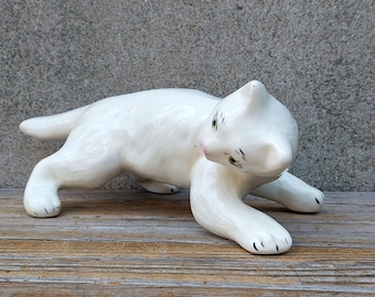 Antique Rare 19th Century White Porcelain Full Size Cat Kitten Active Pose Meissen Staffordshire Bing Grondahl Painted Face Paws Details
